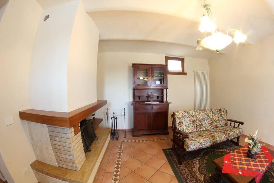 Residence Il Vigneto Lari Extérieur photo