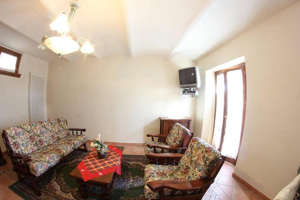 Residence Il Vigneto Lari Extérieur photo