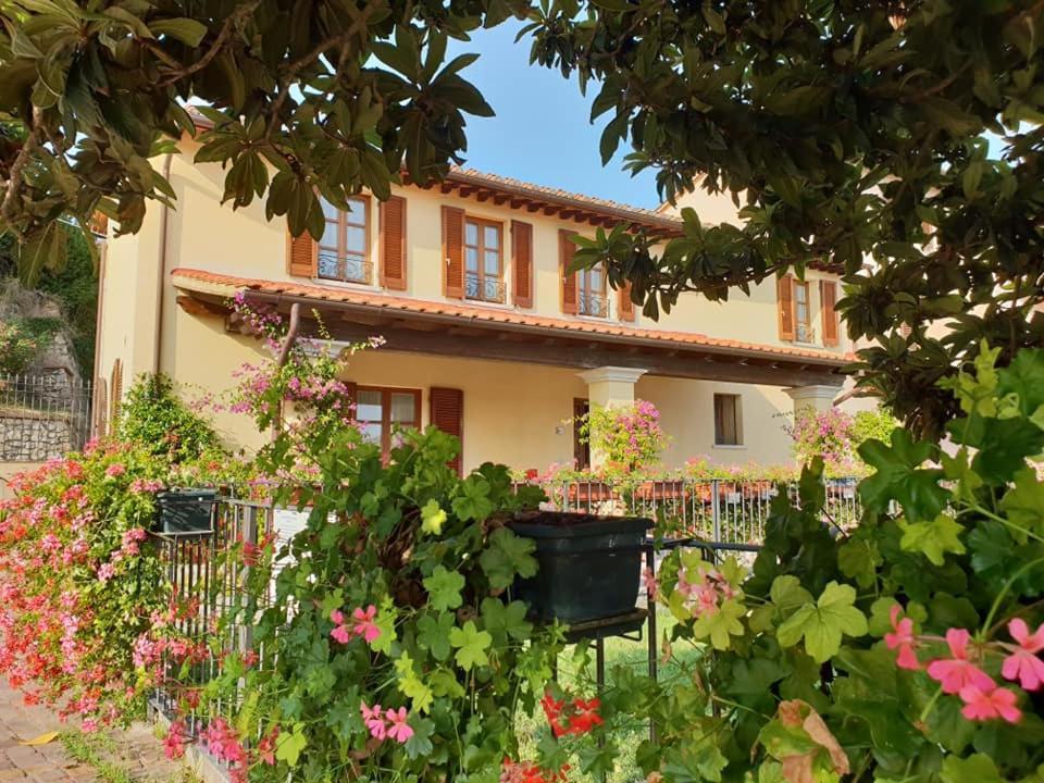 Residence Il Vigneto Lari Extérieur photo